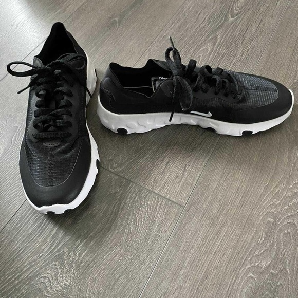 Nike Renew Lucent Sneakers NWT - Picture 2 of 4